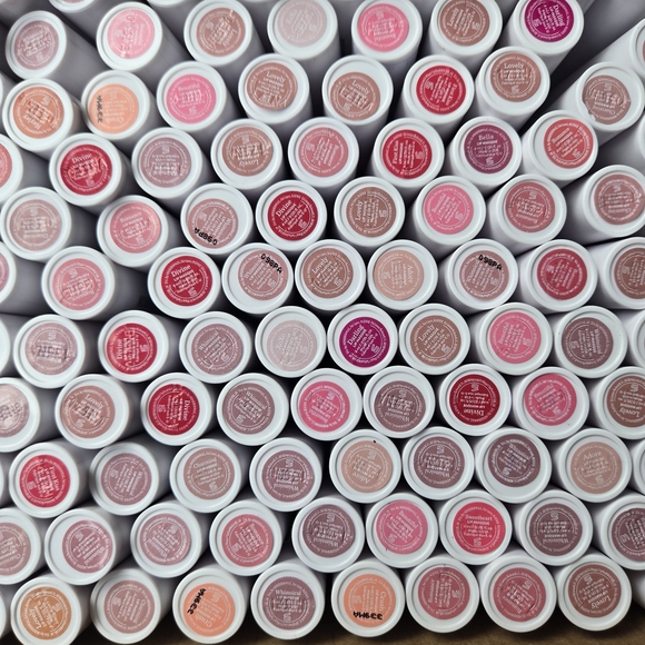 Wonderskin lip masques 3 for 33! New! Great deal! - Picture 9 of 13